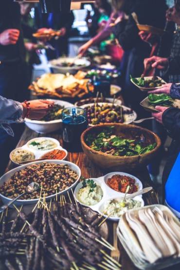 7 QUESTIONS YOU SHOULD ASK ANY EVENT CATERER