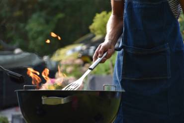 Summer Party Plans? 5 Easy Essentials for the Best Backyard BBQ